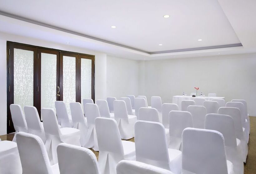 فندق Santika Kuta