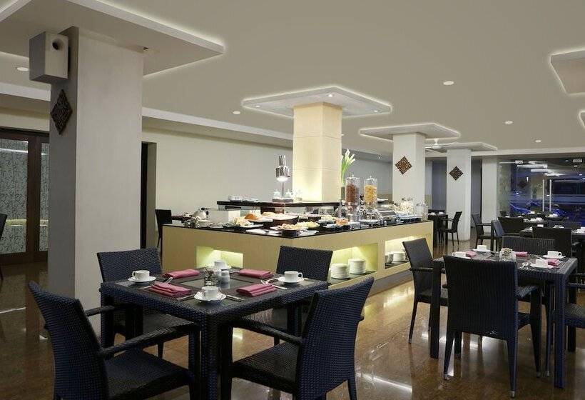 فندق Santika Kuta