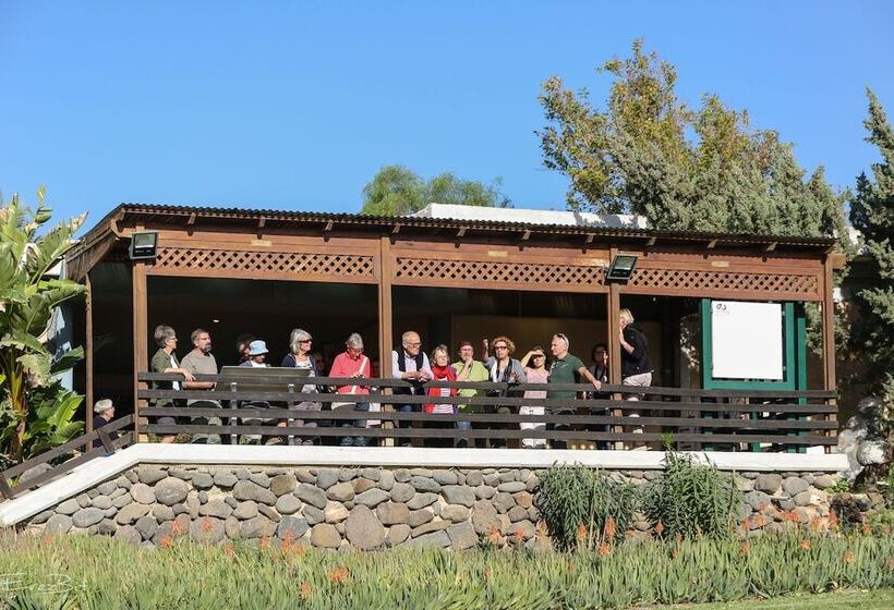 Hotelli Shaar Hagolan Kibbutz Country Lodging