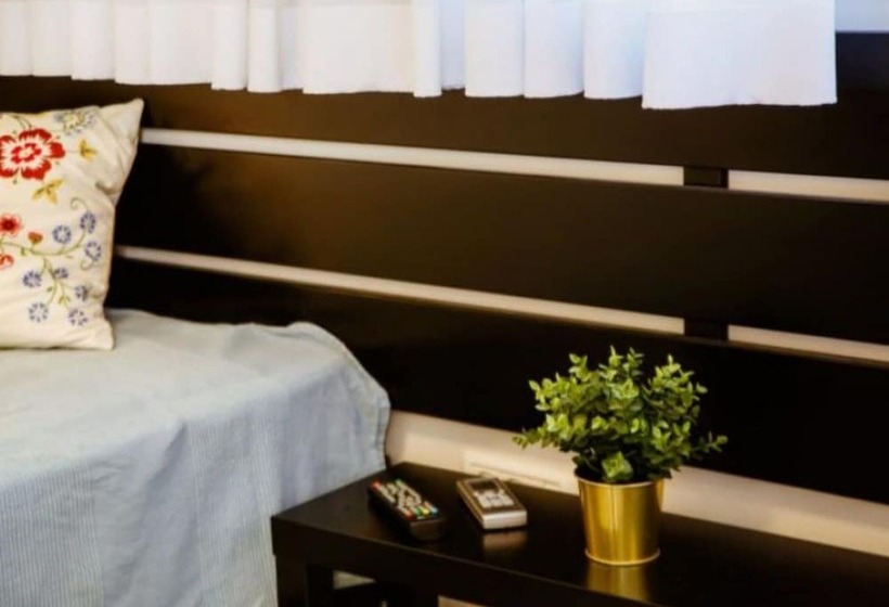 Hotelli Shaar Hagolan Kibbutz Country Lodging