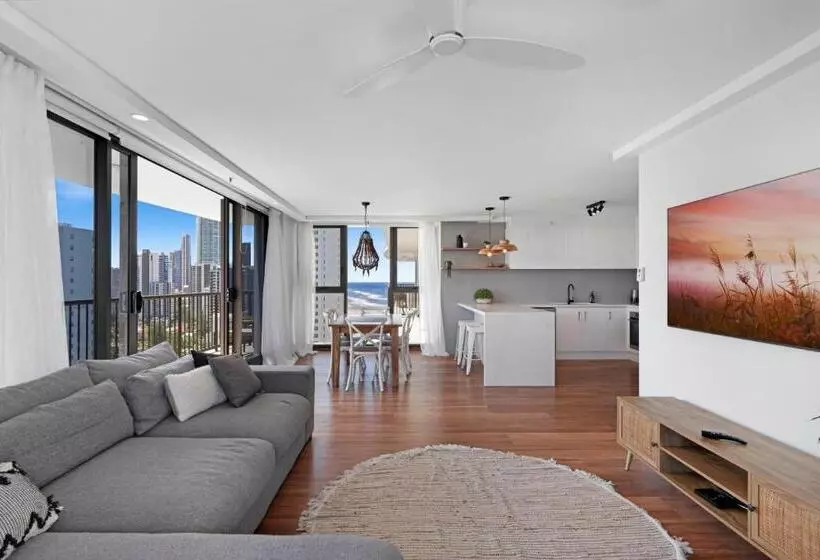 Hotel Surfers Aquarius On The Beach