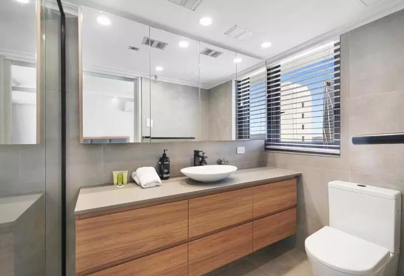 Hotel Surfers Aquarius On The Beach