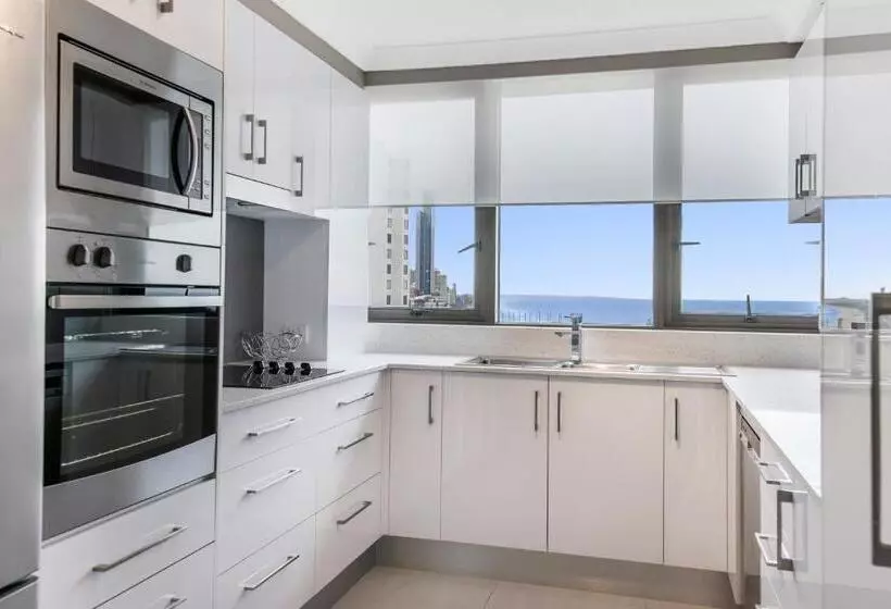 Hotel Surfers Aquarius On The Beach