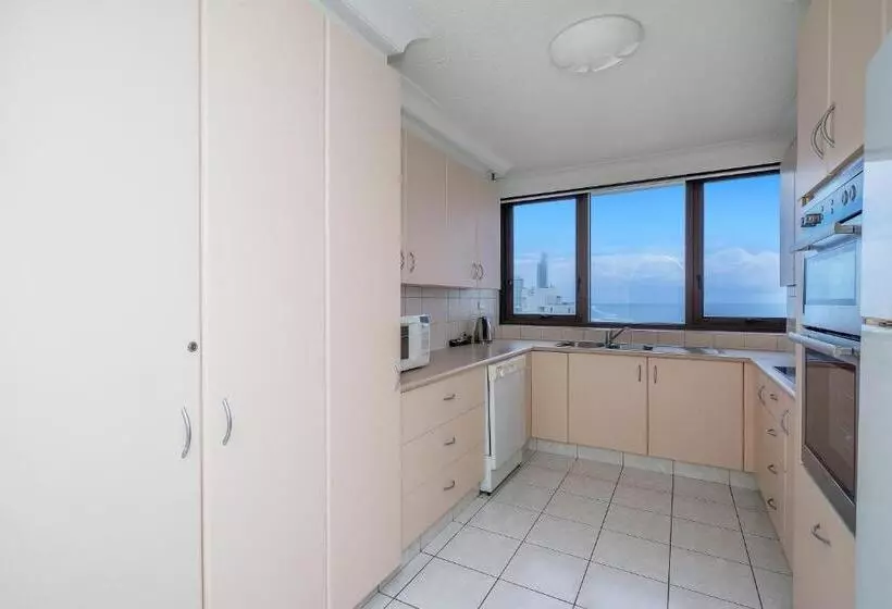 Hotel Surfers Aquarius On The Beach