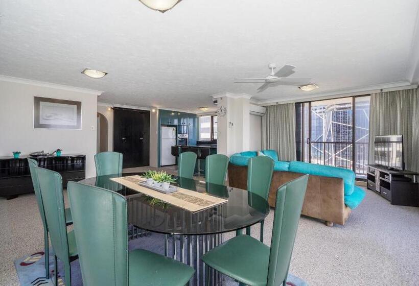 فندق Surfers Aquarius On The Beach