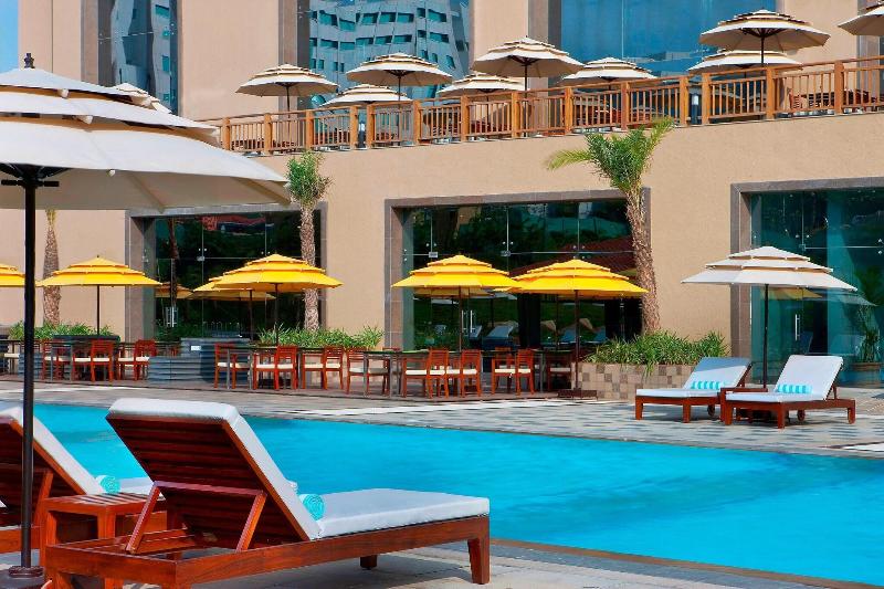 בית מלון כפרי The Westin Hyderabad Mindspace