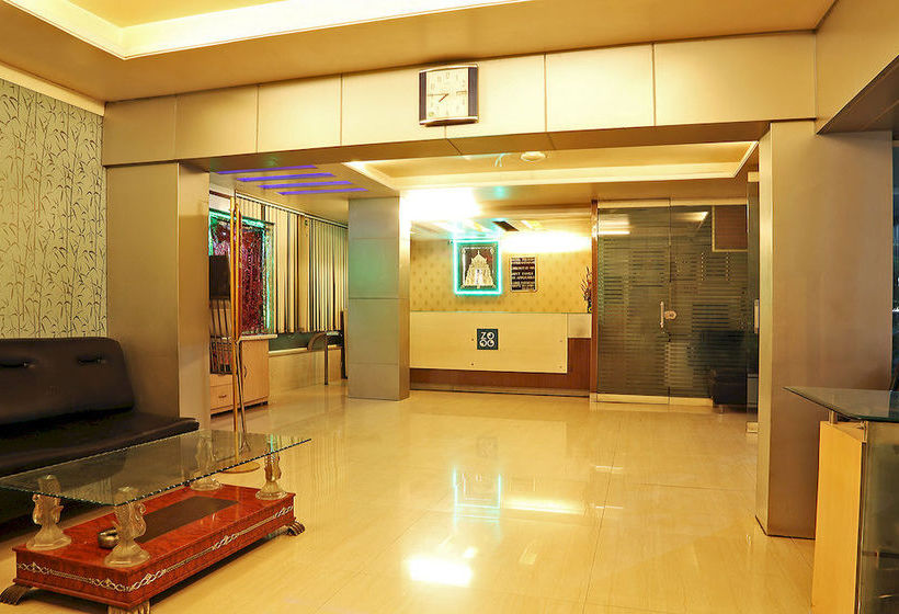 Отель Tourist International