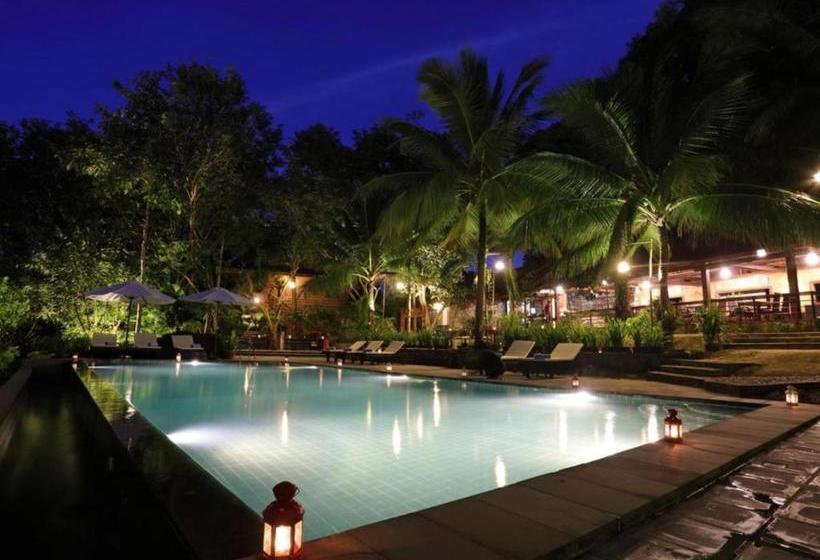 אתר נופש Port Hedonia