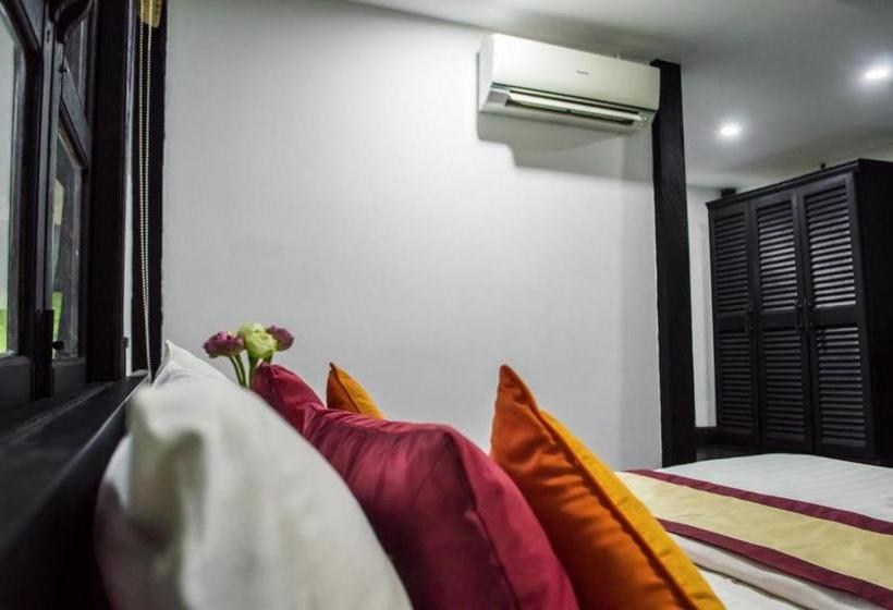 אתר נופש Port Hedonia