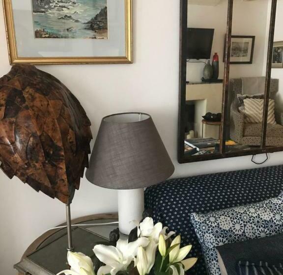 مبيت وإفطار Fontevraud Maison De Ville Bnb