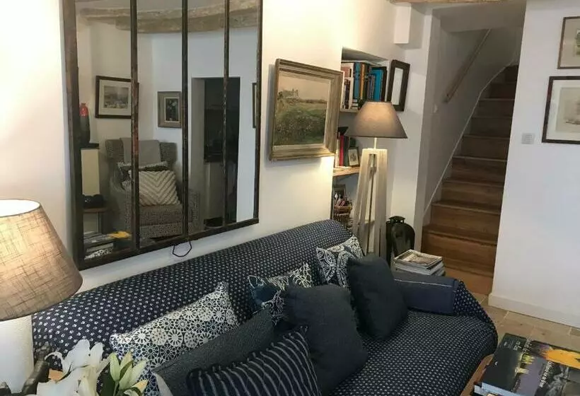 ベッドアンドブレックファースト Fontevraud Maison De Ville Bnb