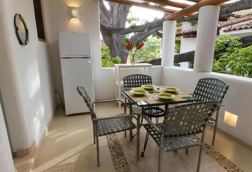 فندق Villas Naomi