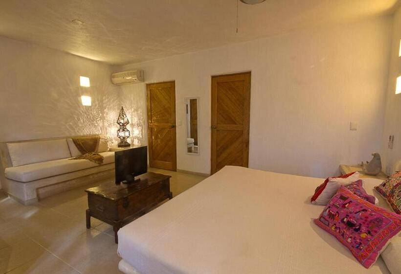 فندق Villas Naomi