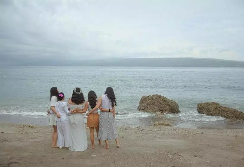 Wuthering Heights Bed & Breakfast By The Sea