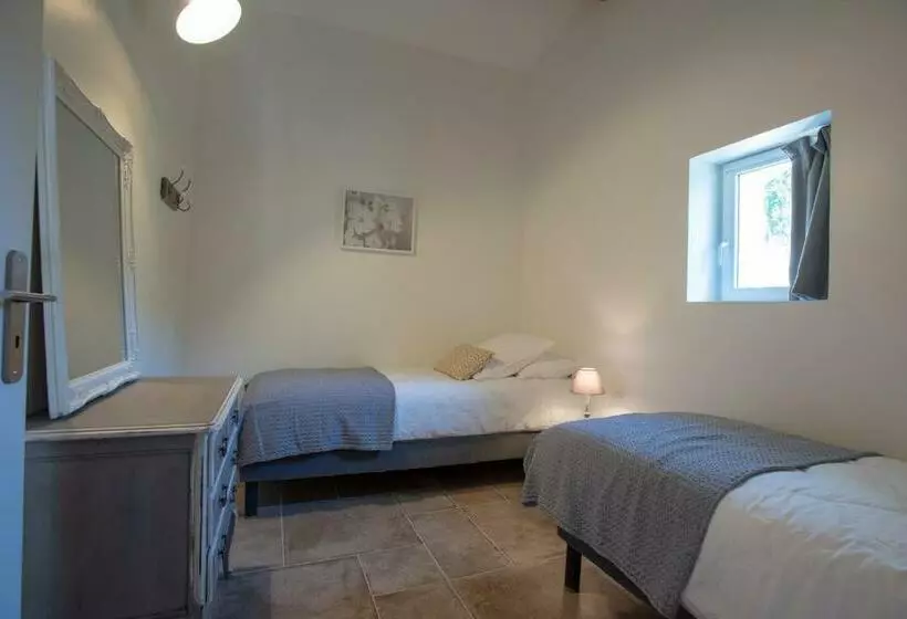 Aamiaismajoitus (B&B) Le Champ Des Oliviers