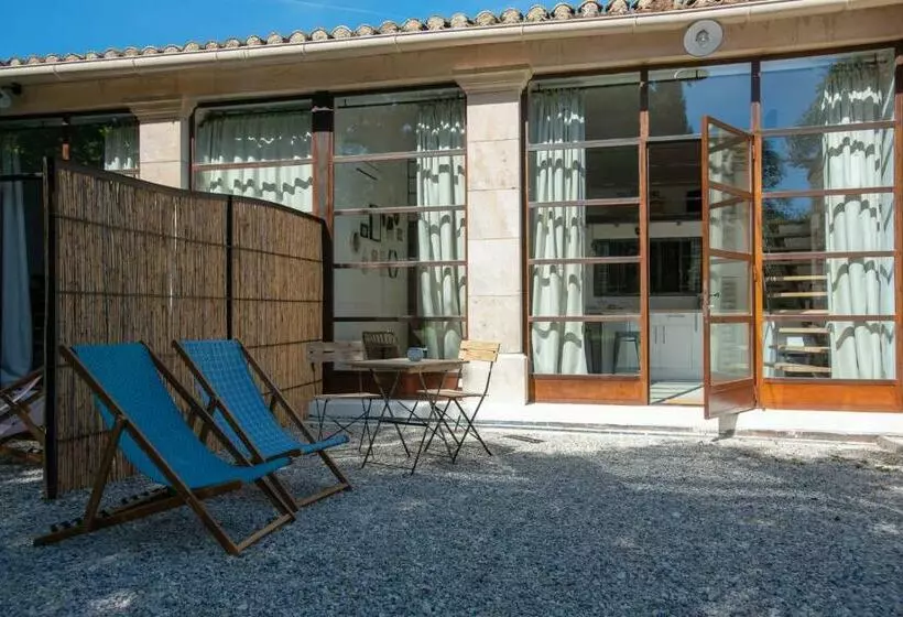 Aamiaismajoitus (B&B) Le Champ Des Oliviers