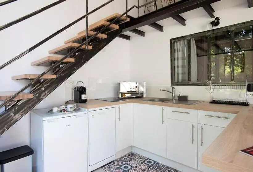 Aamiaismajoitus (B&B) Le Champ Des Oliviers