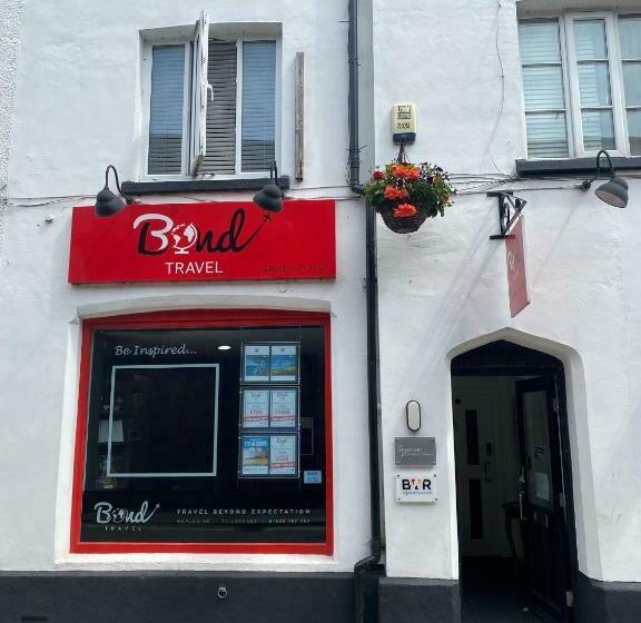 Пансион Lymm Boutique Rooms