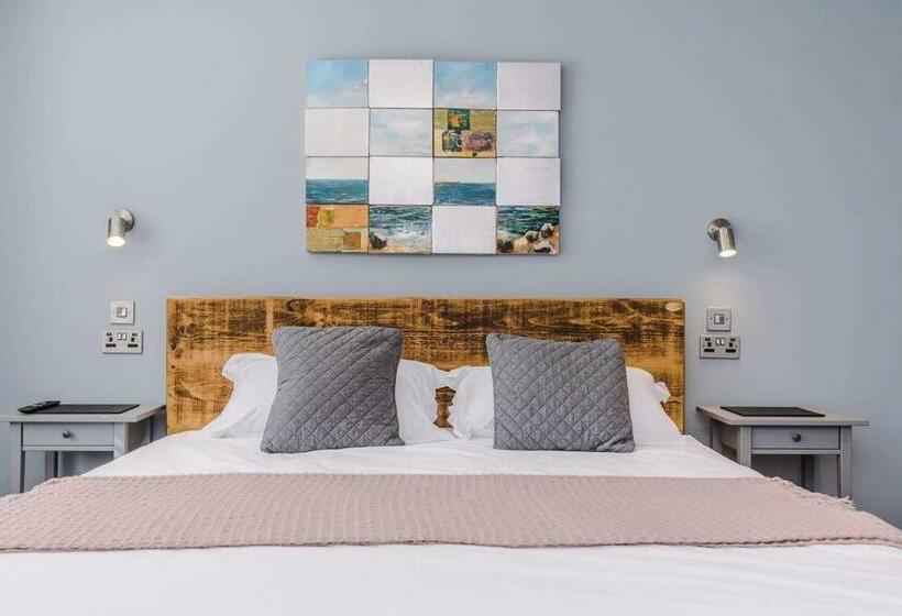 Пансион Lymm Boutique Rooms