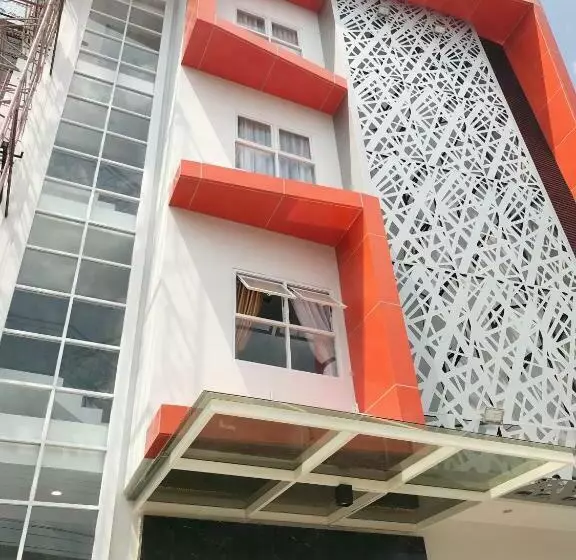 Pensjonat Cemerlang Inn