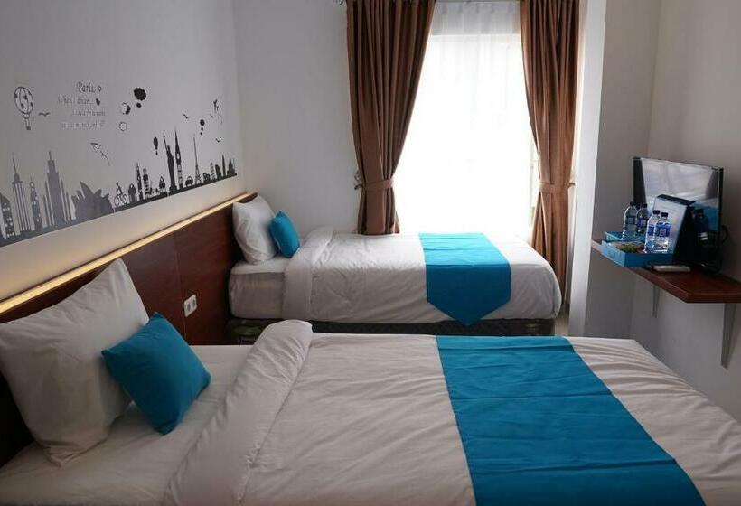 Pensionat Cemerlang Inn