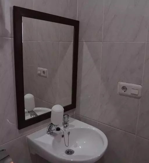 Pensjonat Cemerlang Inn