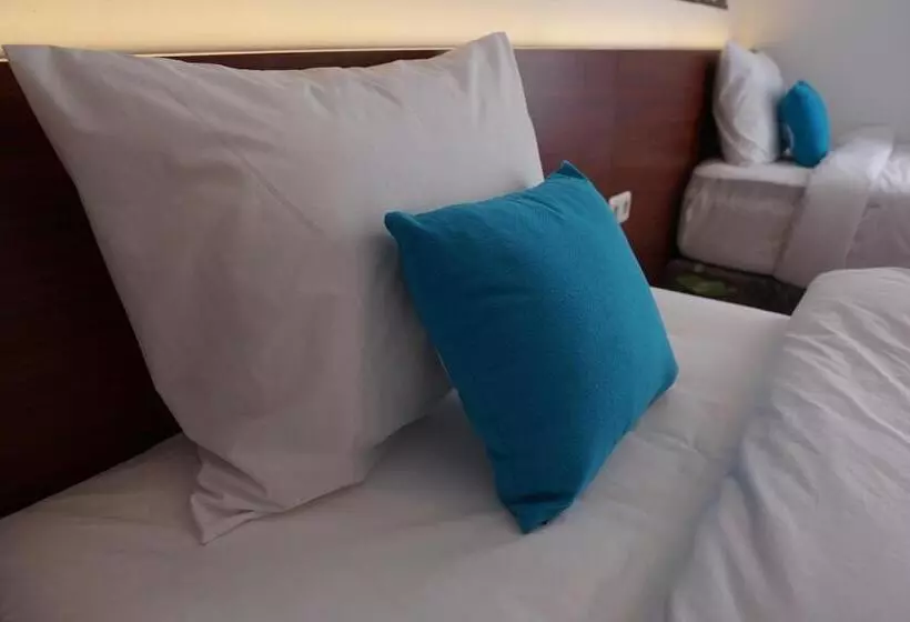 Pensjonat Cemerlang Inn