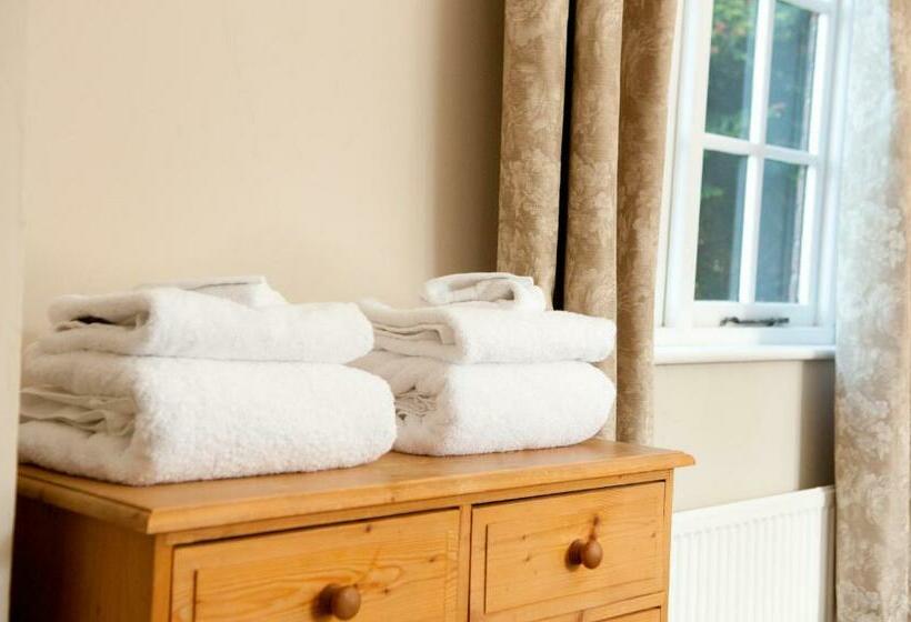 بنسيون The Spotted Cow