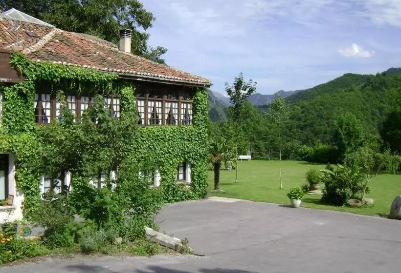 هاستل Rural La Lastra
