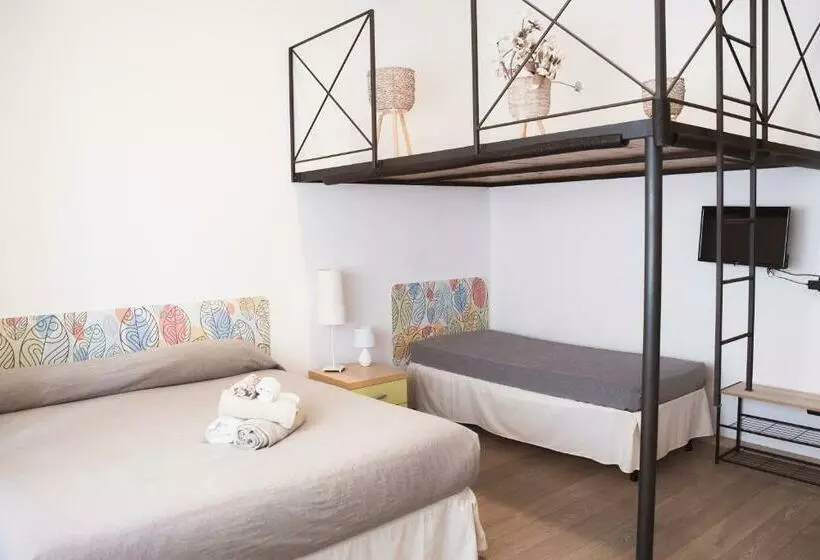 تختخواب و صبحانه Accogliente Casa Livorno