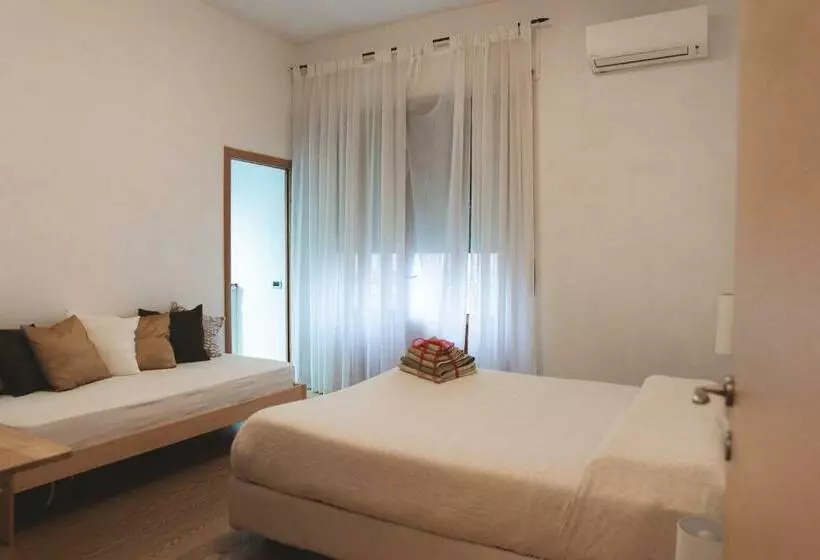 تختخواب و صبحانه Accogliente Casa Livorno