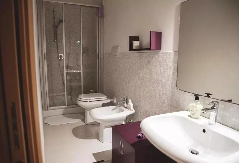 تختخواب و صبحانه Accogliente Casa Livorno