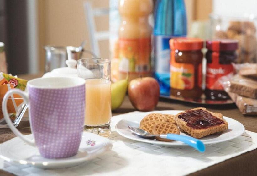 تختخواب و صبحانه Accogliente Casa Livorno