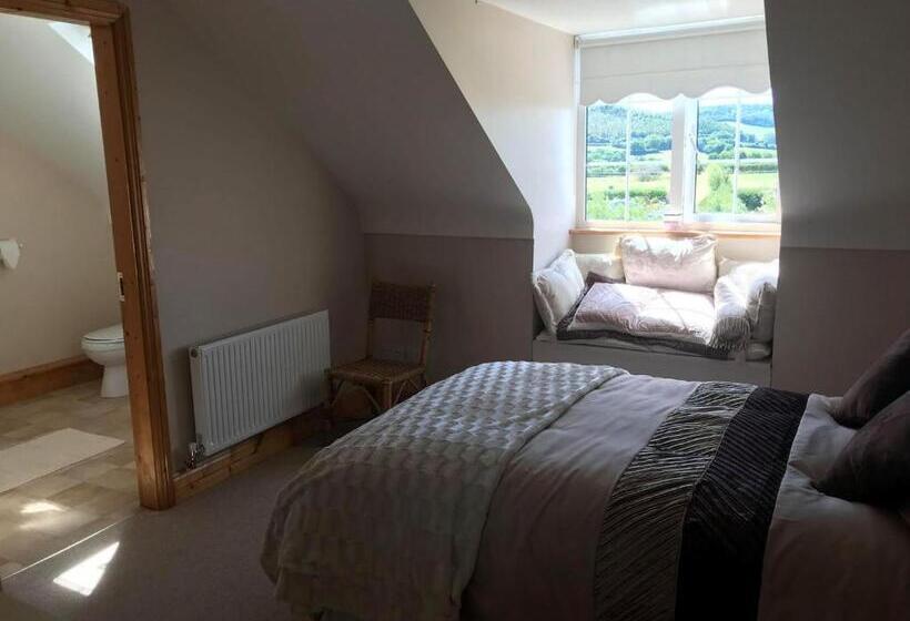 تختخواب و صبحانه Kate S Rest