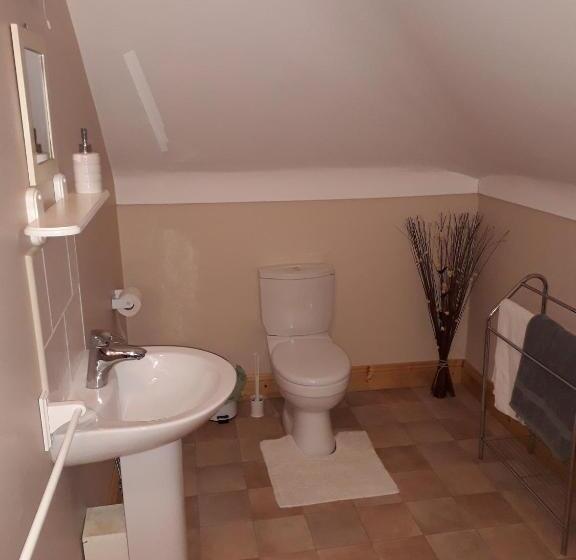 تختخواب و صبحانه Kate S Rest