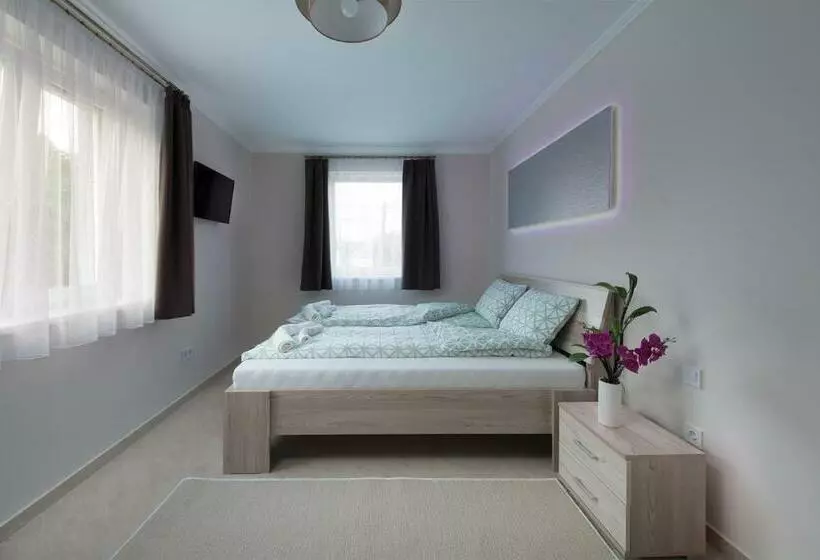 Gold De Luxe Apartman