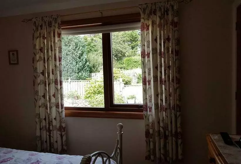 Lilyoak B&b & Self Catering Apartment