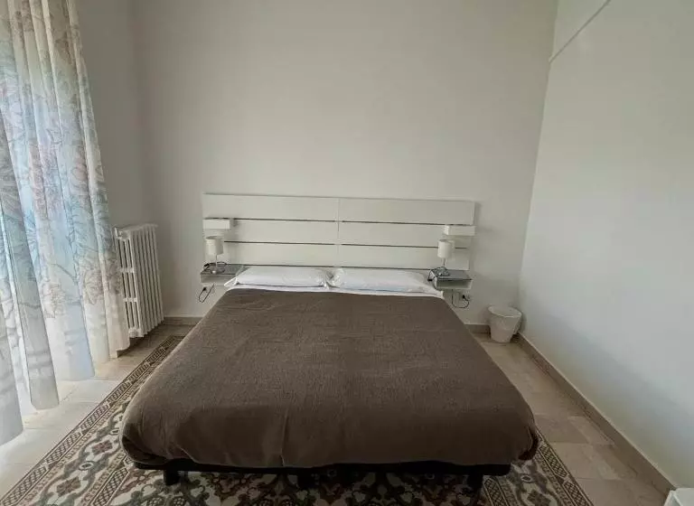 پانسیون Alloggio In Centro Città Con Parcheggio Privato E Wifi