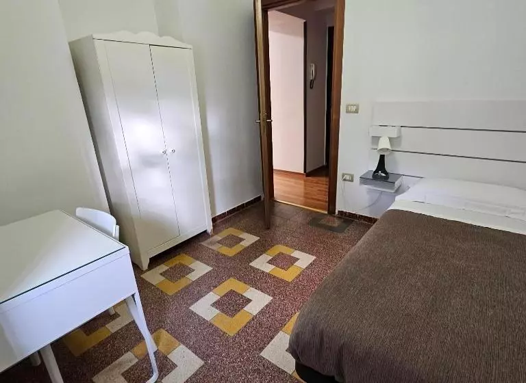 پانسیون Alloggio In Centro Città Con Parcheggio Privato E Wifi