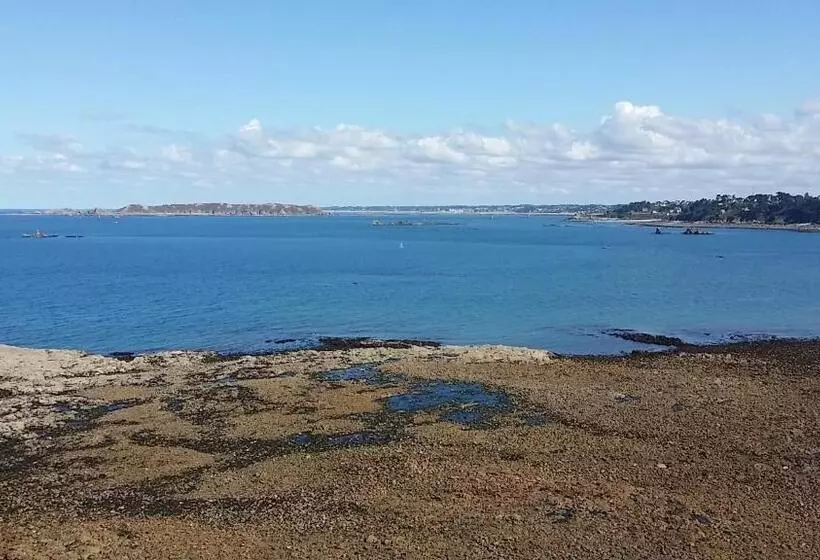 ペンション Chambre Spacieuse, Moderne Et Très Confortable à Perros Guirec