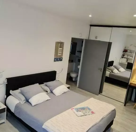 ペンション Chambre Spacieuse, Moderne Et Très Confortable à Perros Guirec