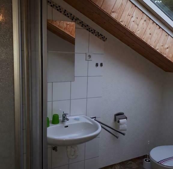 호스텔 Meschkes Gasthaus Pension