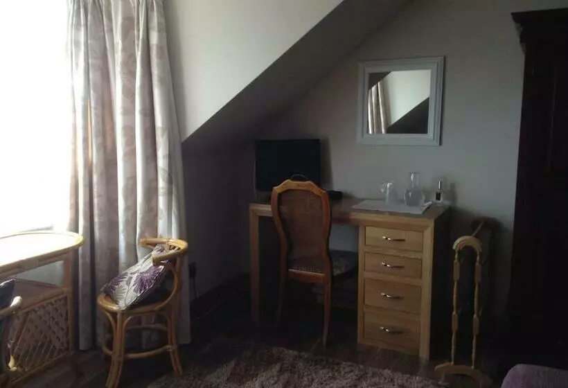 B&b At 37