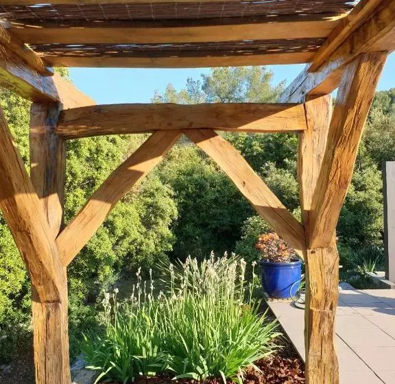 ベッドアンドブレックファースト Le Petit Coin De Paradis