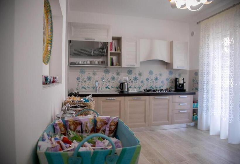 تختخواب و صبحانه Luna D Arte