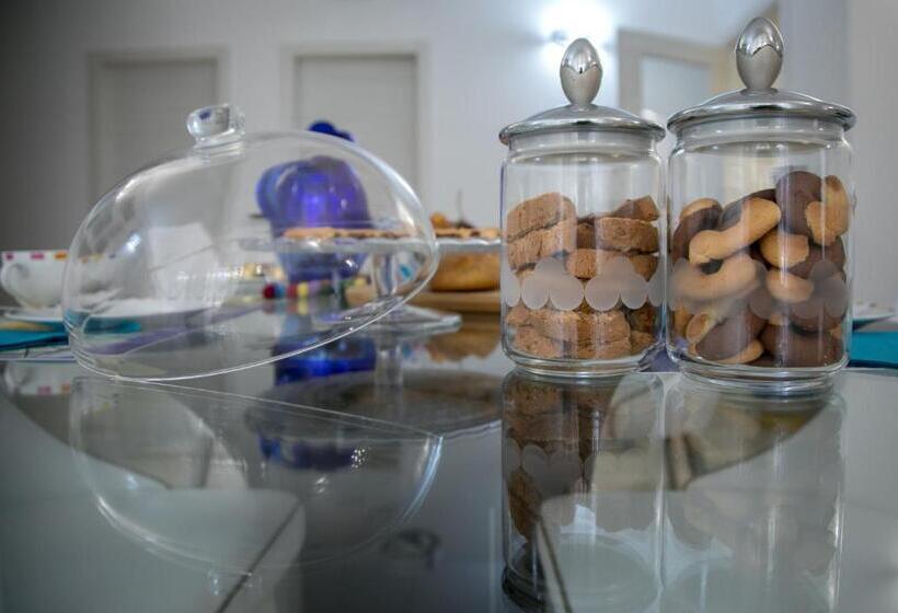 تختخواب و صبحانه Luna D Arte