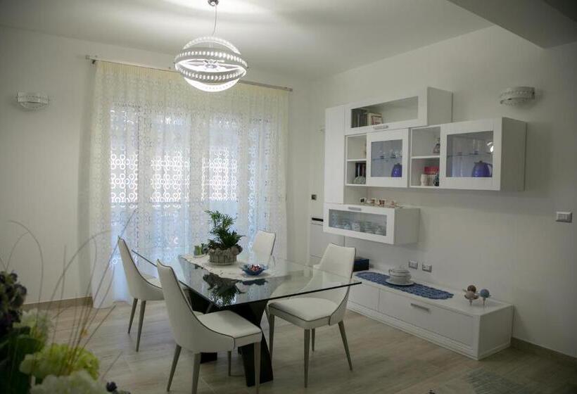 تختخواب و صبحانه Luna D Arte