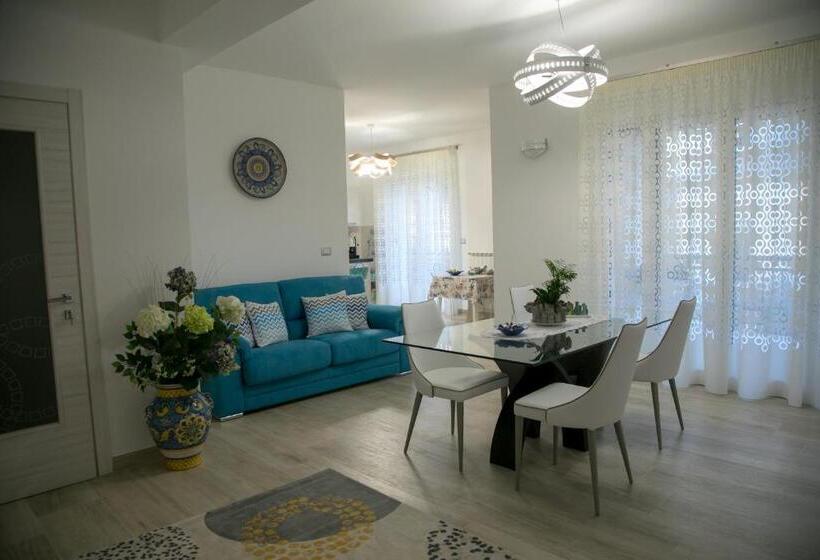 تختخواب و صبحانه Luna D Arte