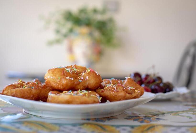 تختخواب و صبحانه Luna D Arte