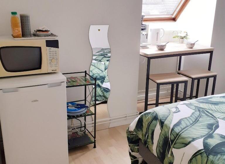 ベッドアンドブレックファースト Maison De La Loue